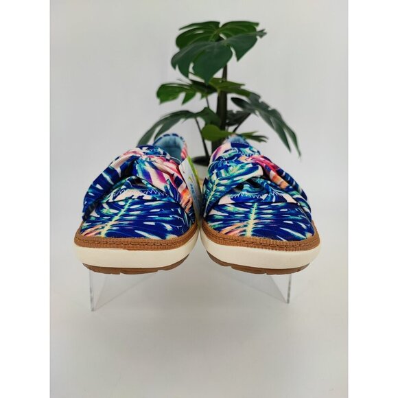 BareTraps Women's Blue Floral Valley Rebound Tecnology Slip On Flats Size 11M US - Picture 2 of 9